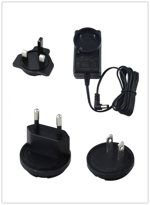 Wymienny adapter wtyczki 12 V AC DC zgodny z normą IEC 62368
