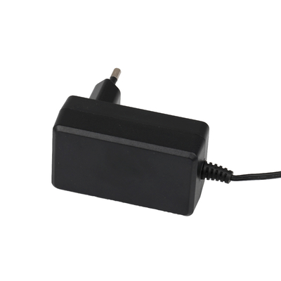 EN61558 Zatwierdzony zasilacz 24 V AC Dc z wtyczką UE uniwersalny adapter ac dc