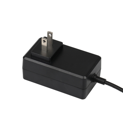 Zasilacz Interchangebale 12 V 2 A z różnymi konwerterami wtyczek DC1